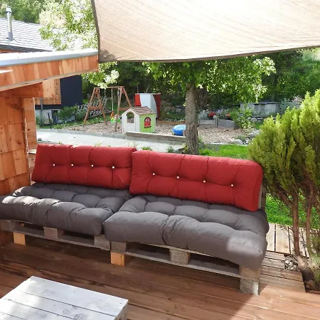 La Tzavane Bed and breakfast