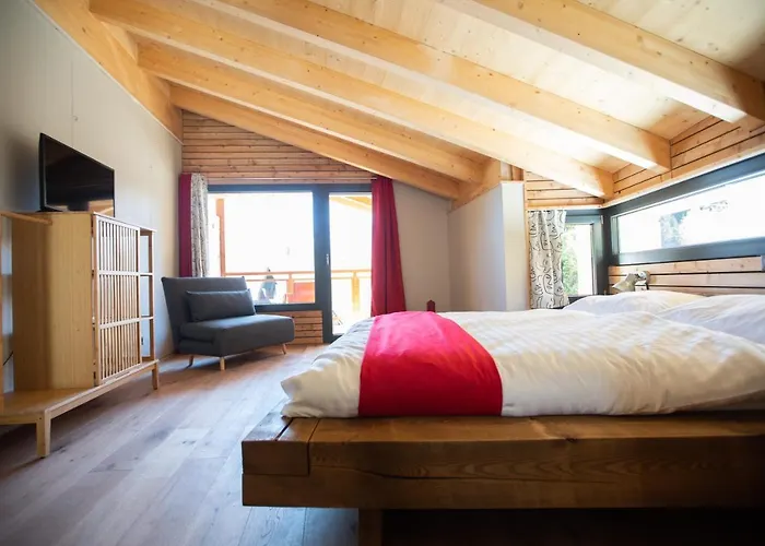 Bed and Breakfast La Tzavane 3*