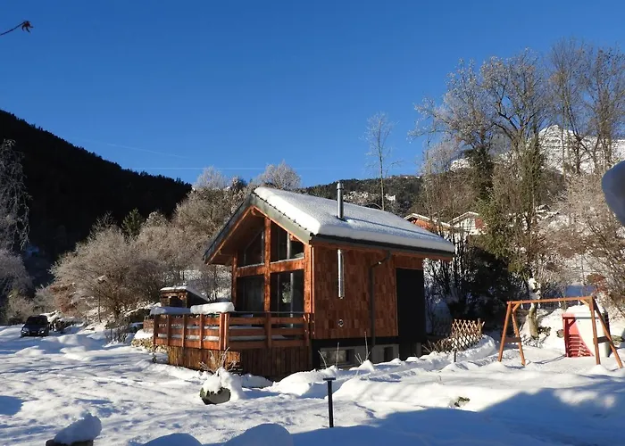 Bed and Breakfast La Tzavane 3*