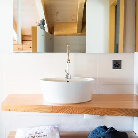 La Tzavane Bed & Breakfast Chamoson